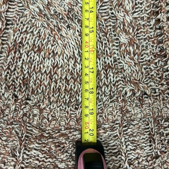 Free People Chunky Knit Scoop Neck Sweater size Large - Picture 8 of 8